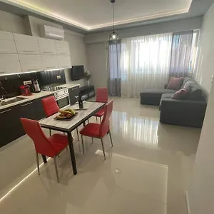 Appartamento Maxim Deluxe Apartment, Nea Alikarnassos