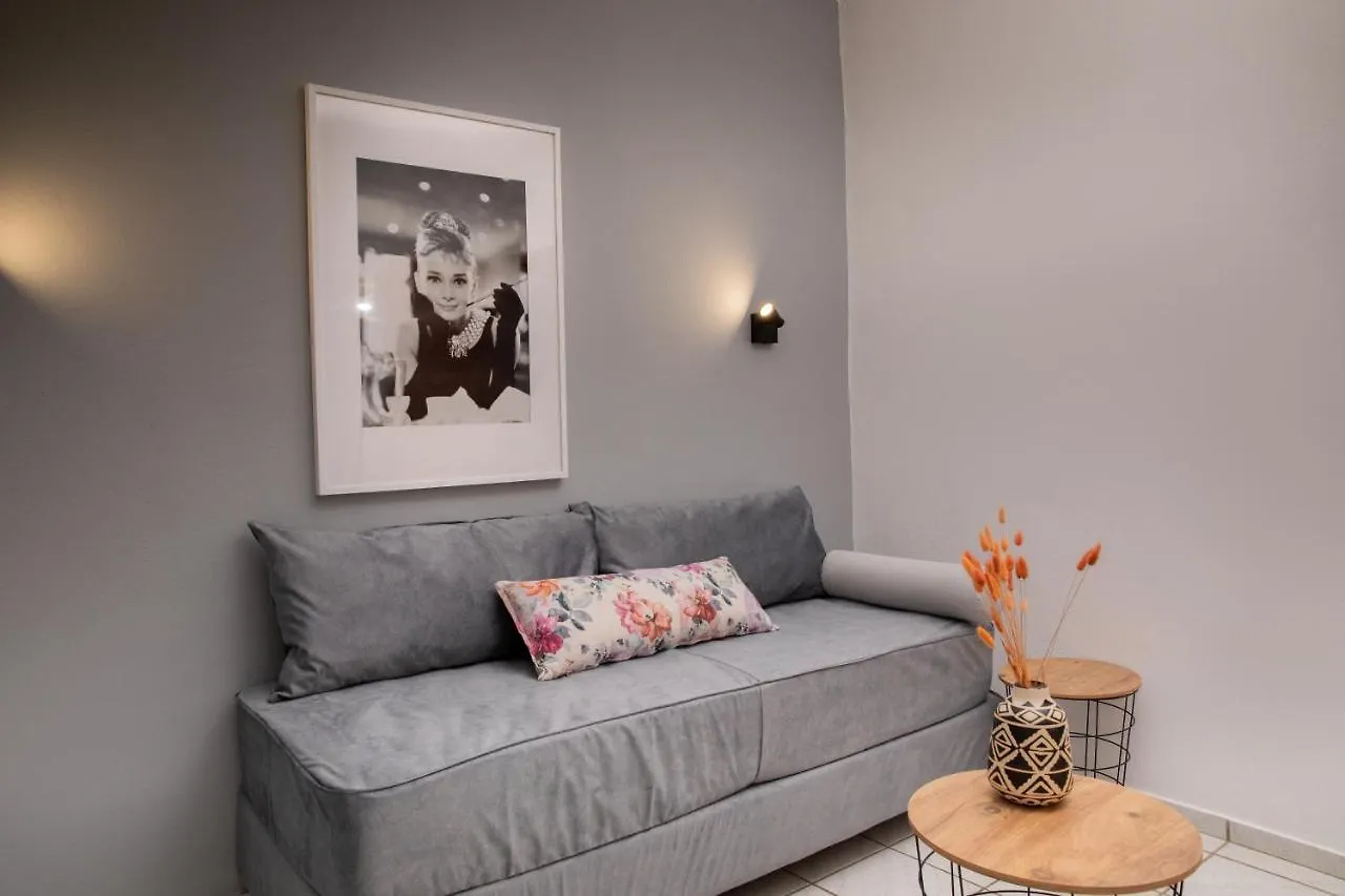 העיירה רתימנו El Mar Apartments  העיירה רתימנו